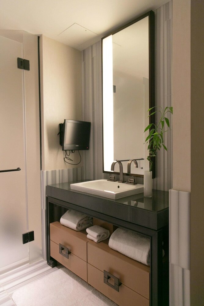 Фото The Dominick