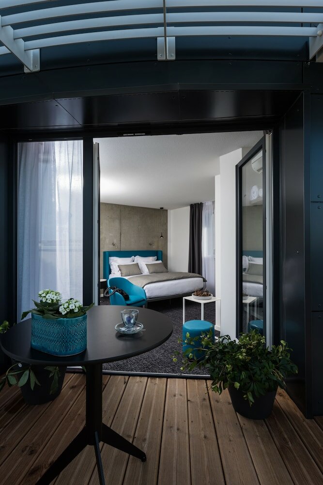 Фото Teneo Apparthotel Talence Espeleta