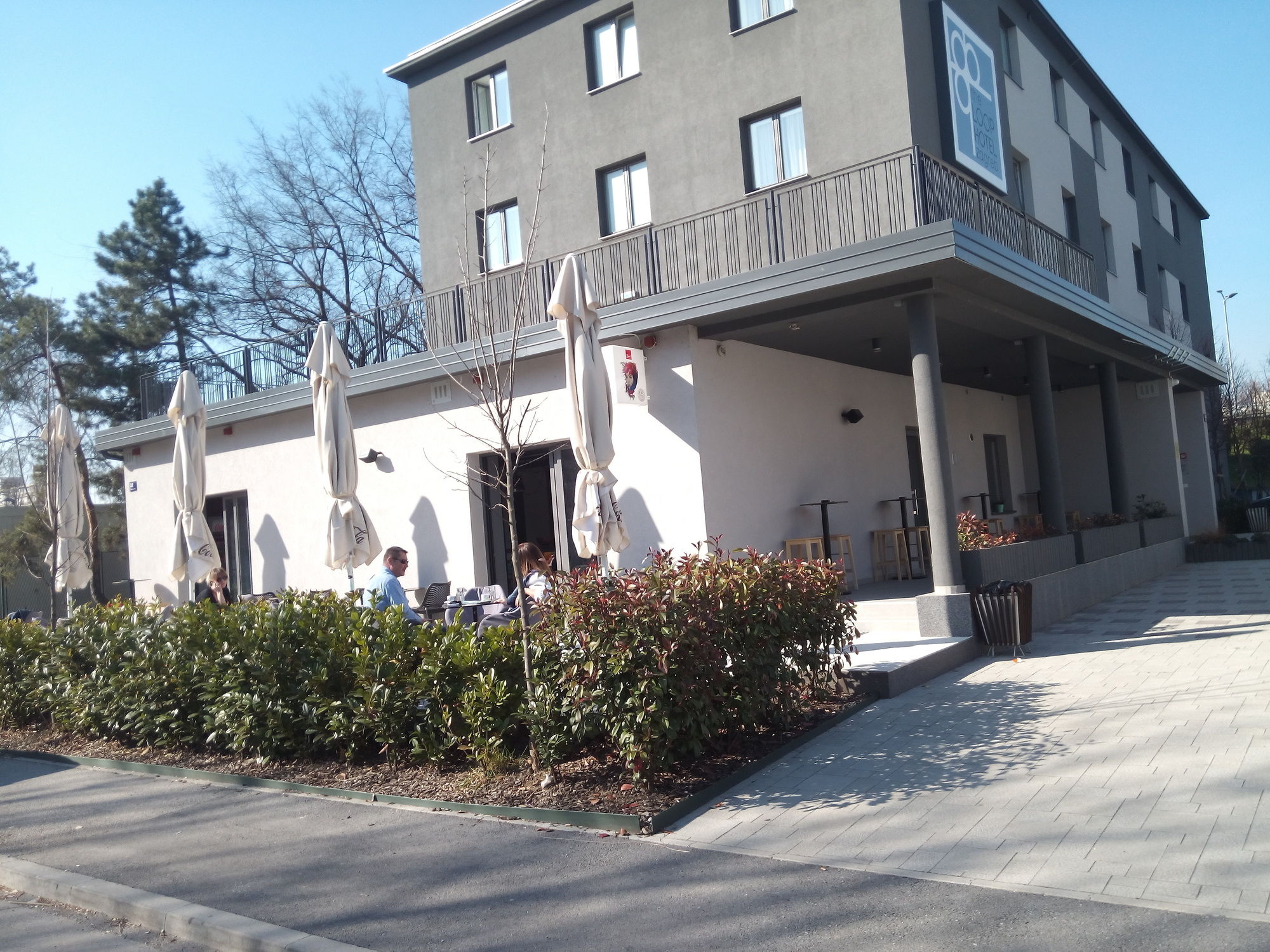 Фото отеля 3