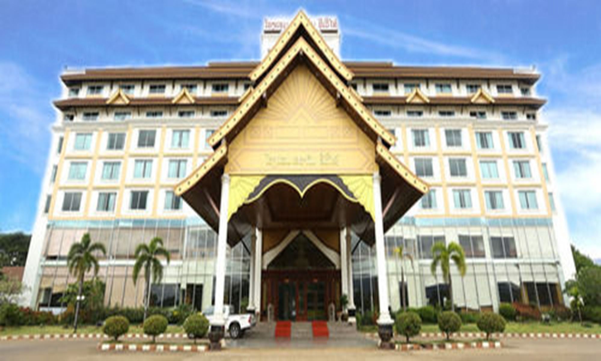 Фото Arawan Riverside Hotel