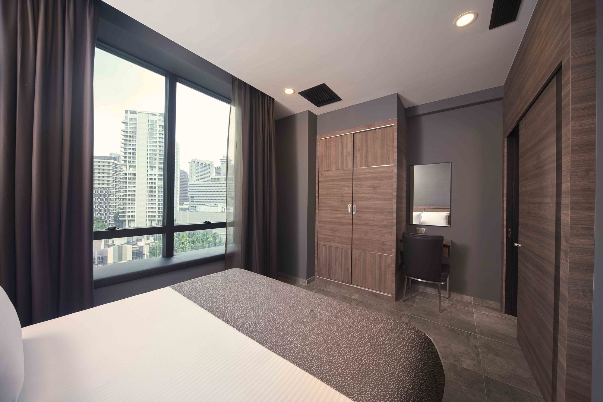 Фото Orchard Grand Court