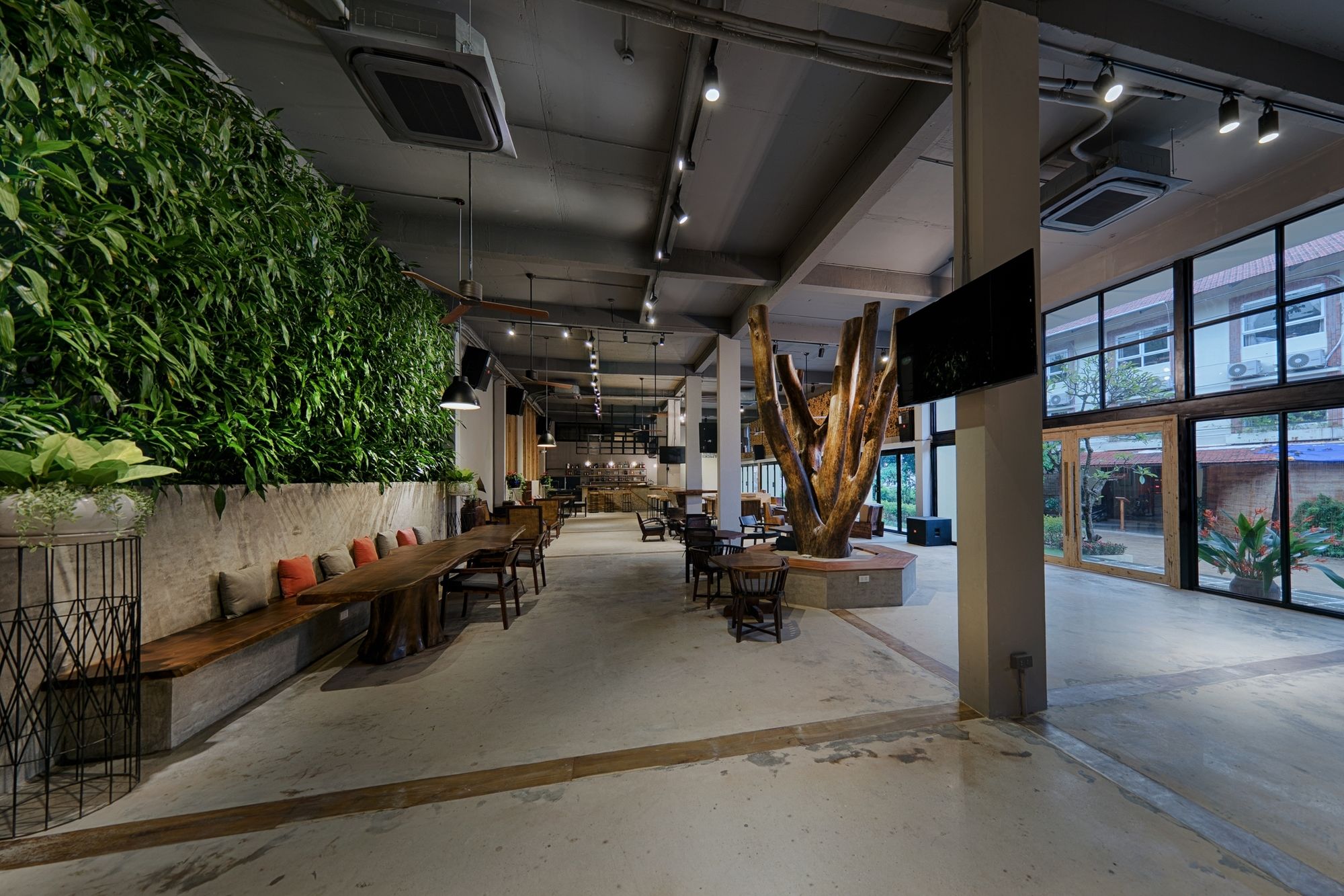 Фото 9 Station Hostel Phu Quoc