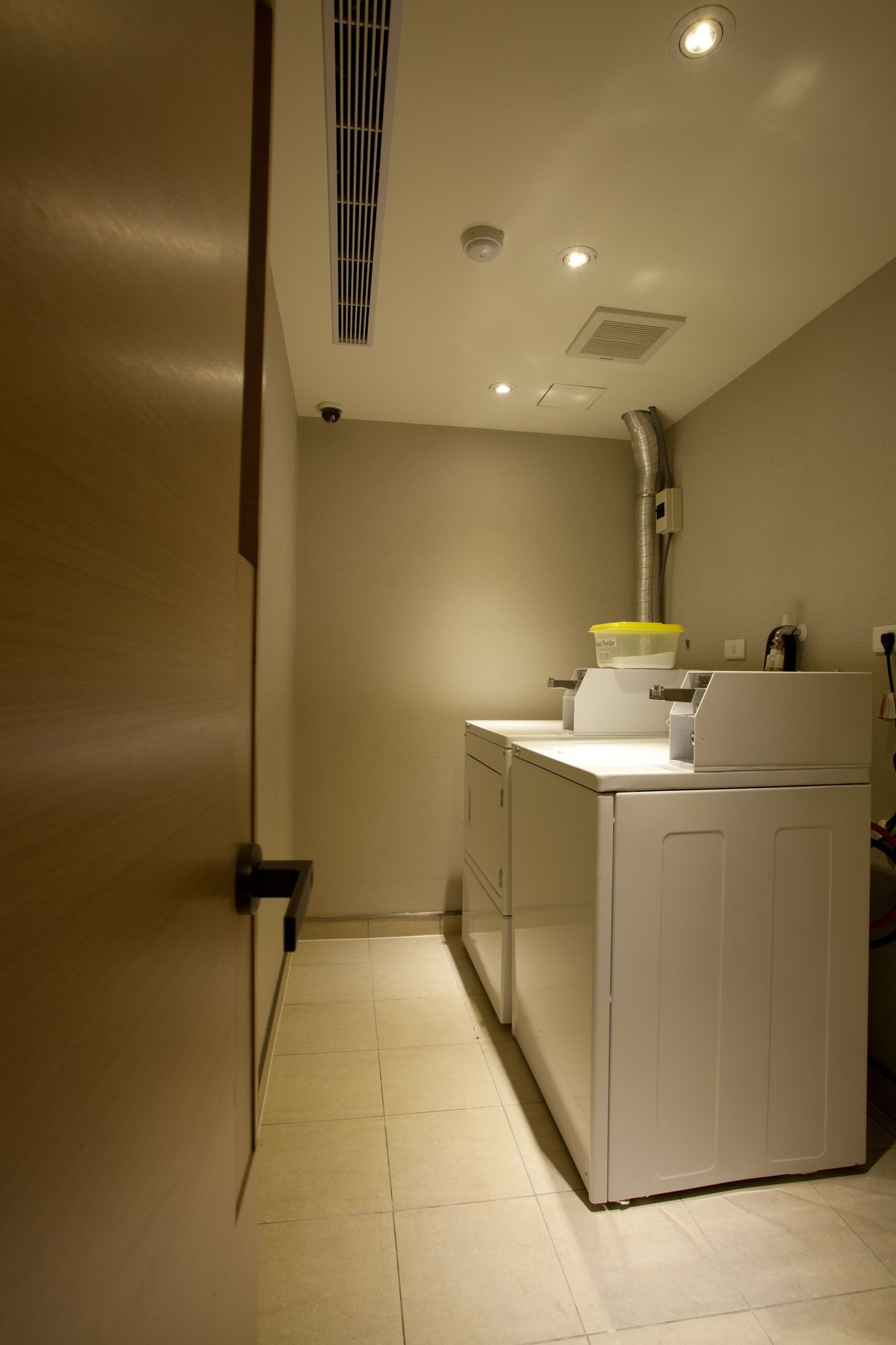 Фото The Corner House