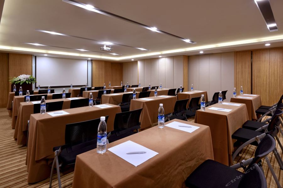 Фото Atour Hotel Golden Beach Yantai