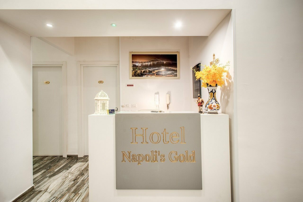 Фото Napoli's Gold Hotel