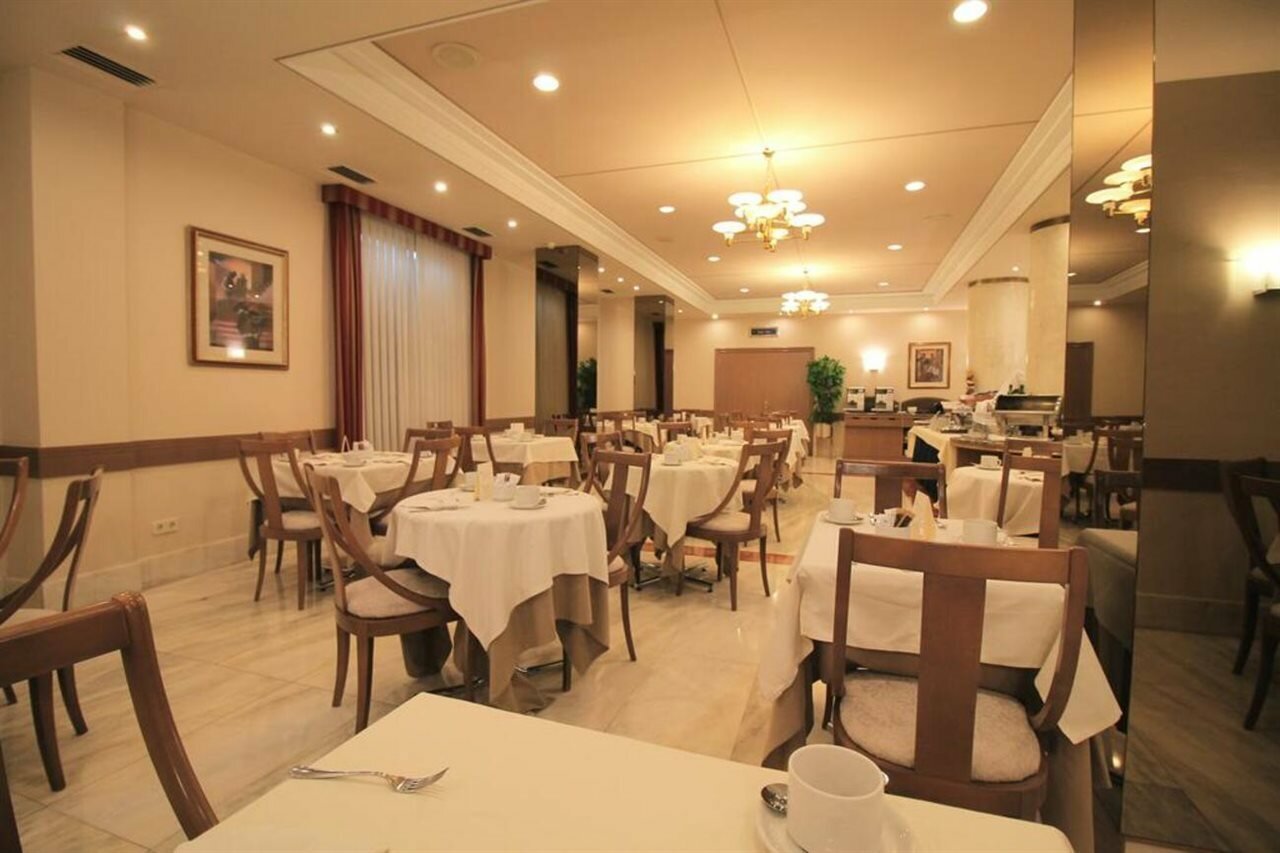 Фото Hotel Albret