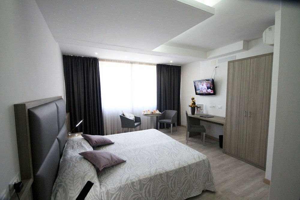 Фото Raffaelli Park Hotel