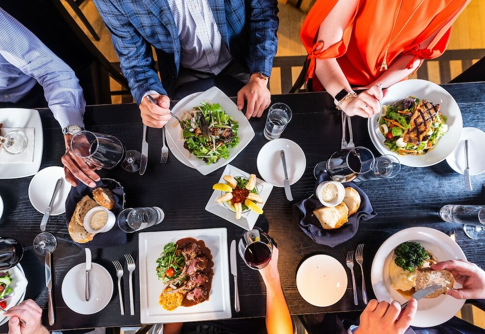 Фото The River Inn