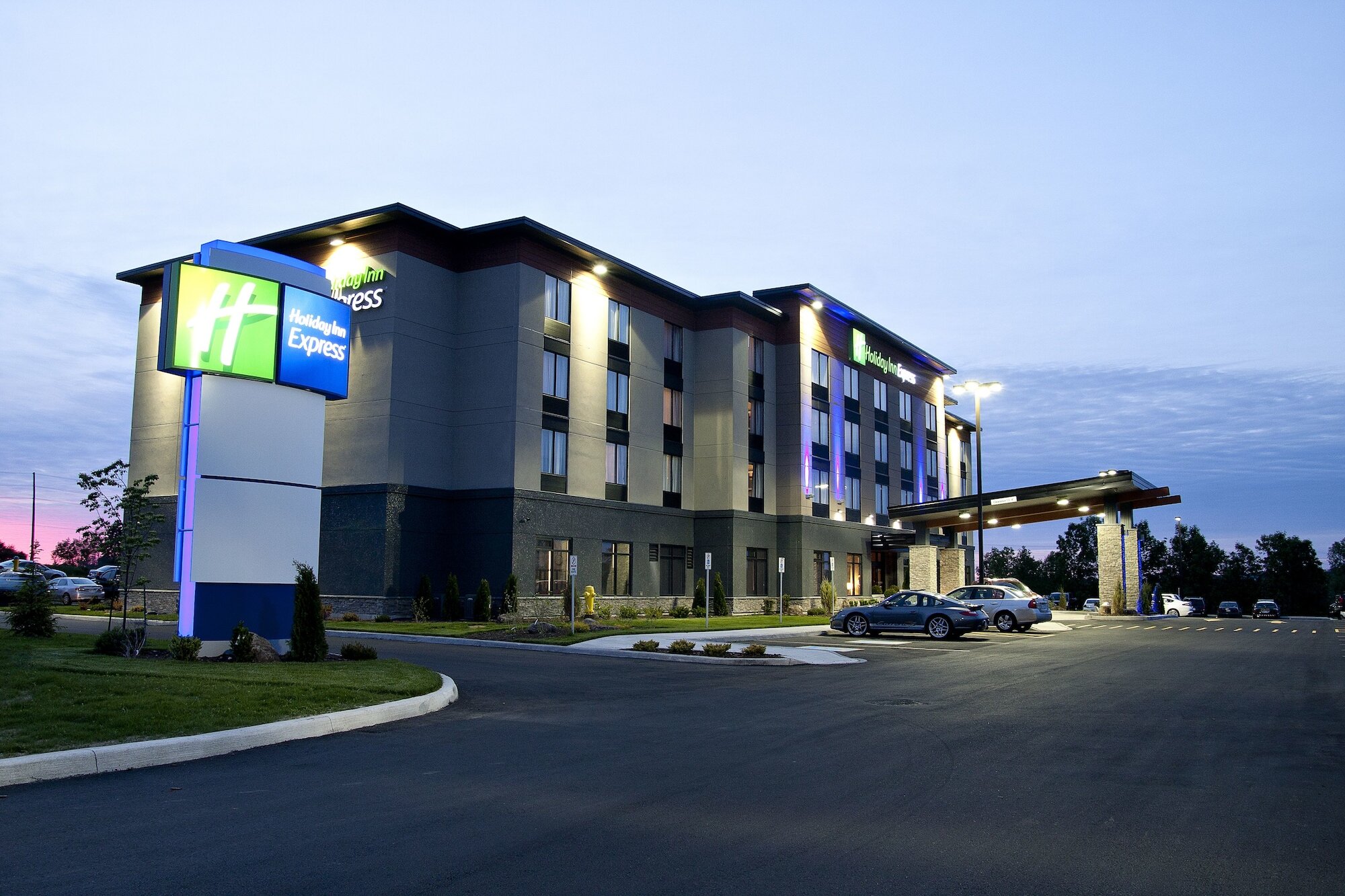 Фото Holiday Inn Express Pembroke