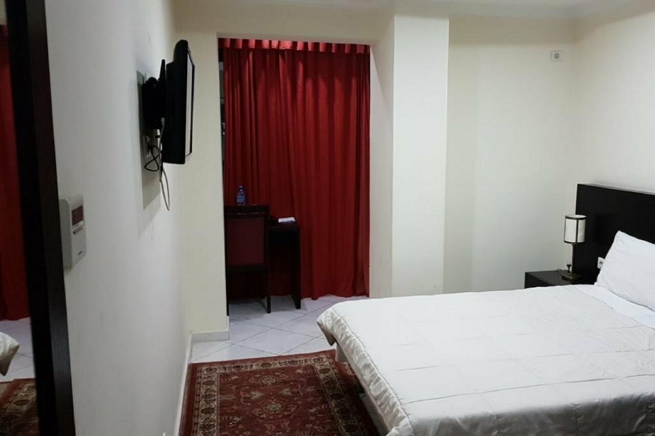 Фото Hôtel de La Vallée Chlef