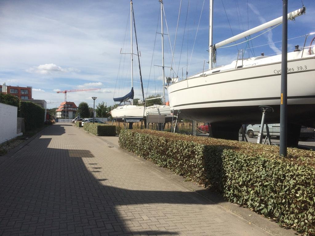 Фото All in studio met zwembad