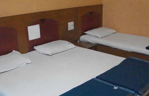 Фото Hotel Suraj Lodge