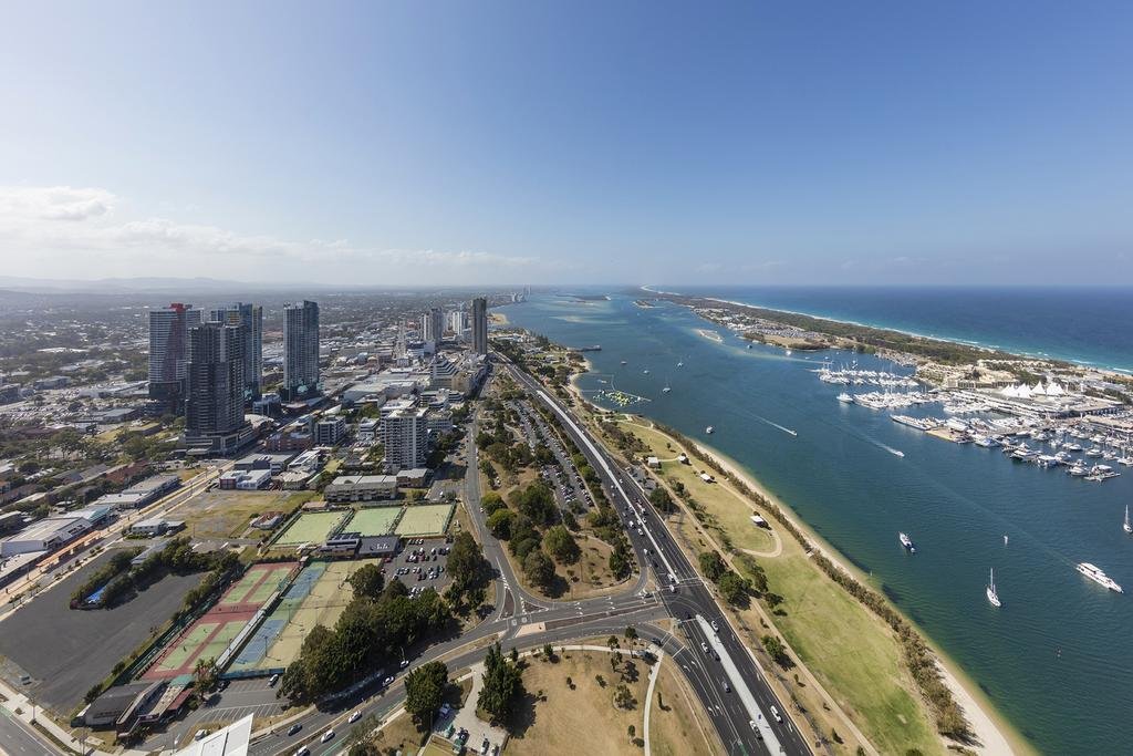 Фото Meriton Serviced Apartments Como Crescent Southport