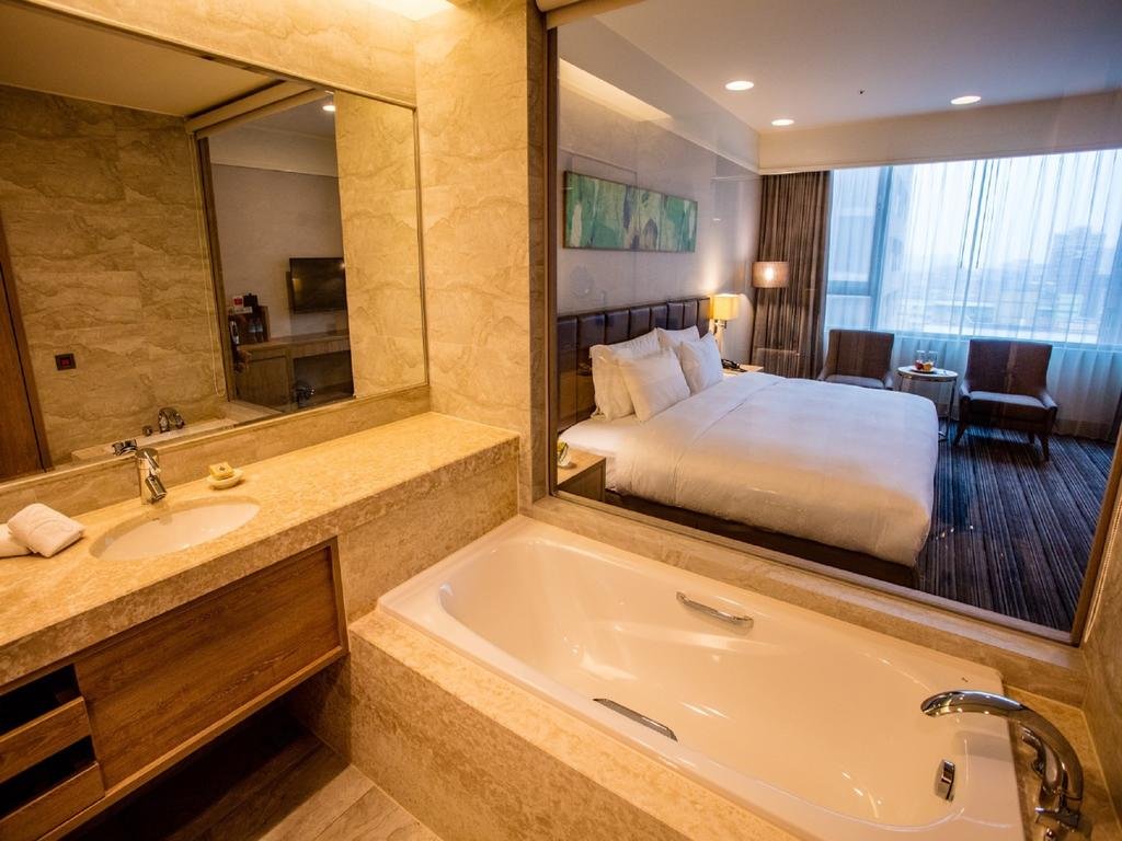 Фото Fullon Hotel Taoyuan Airport Access Mrt A8