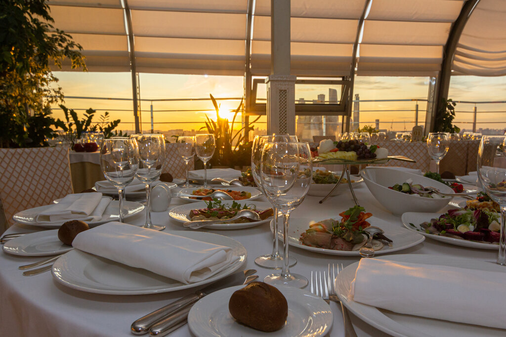 Ресторан зима лето