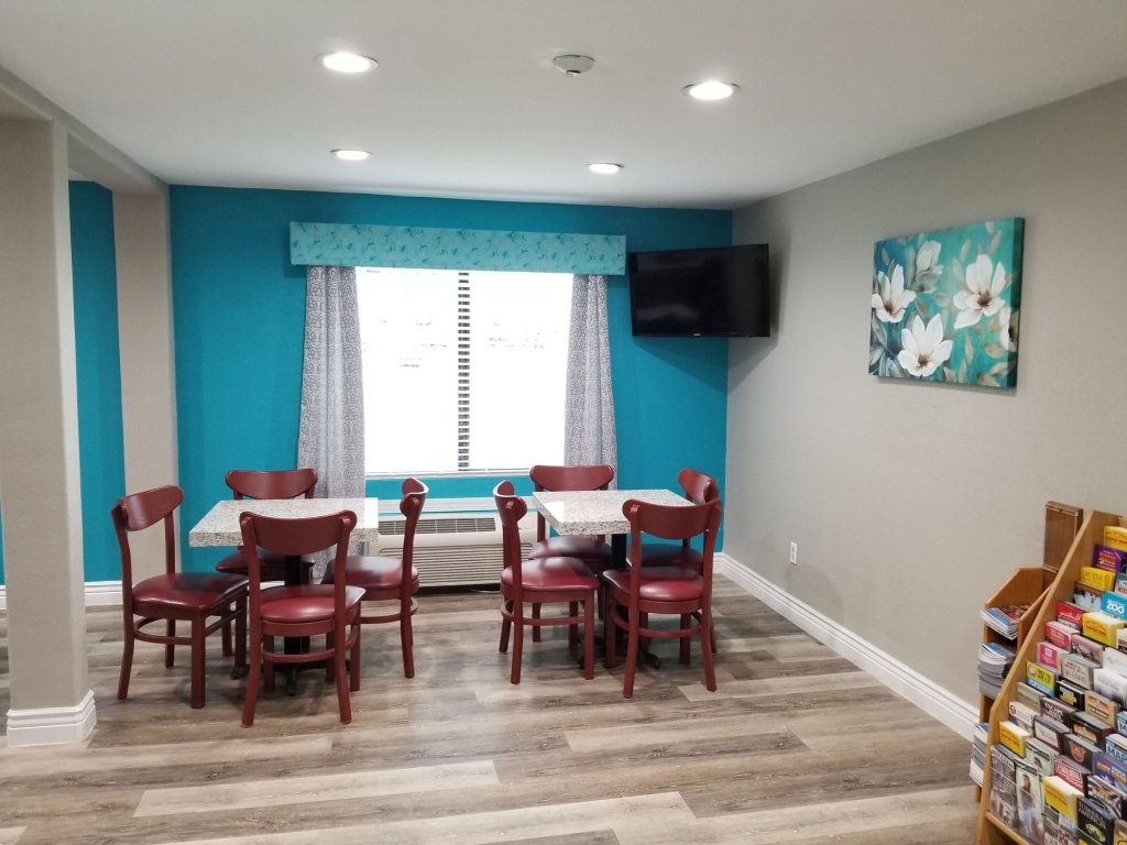 Фото SureStay Hotel by Best Western San Antonio Northeast