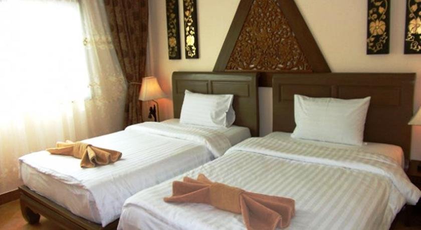 Фото The Red Balcony Inn