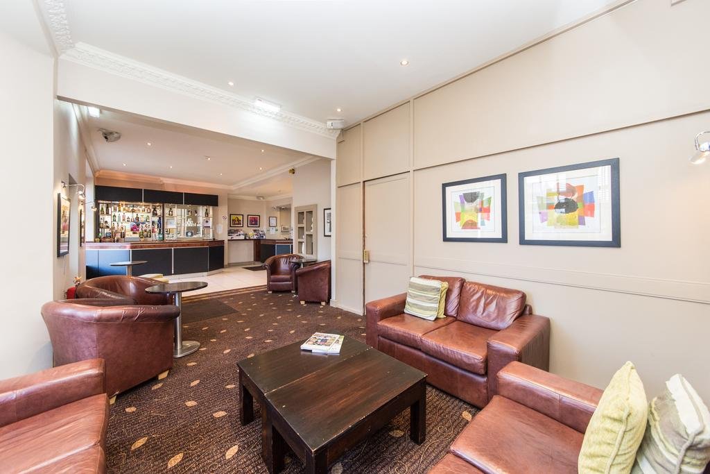 Фото Osborne Hotel