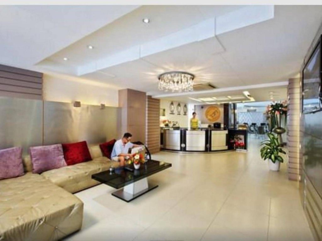 Фото A&em - The Petit Hotel