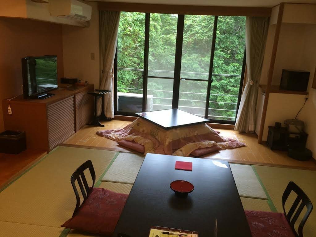 Фото Oku-Nikko Hotel Shikisai