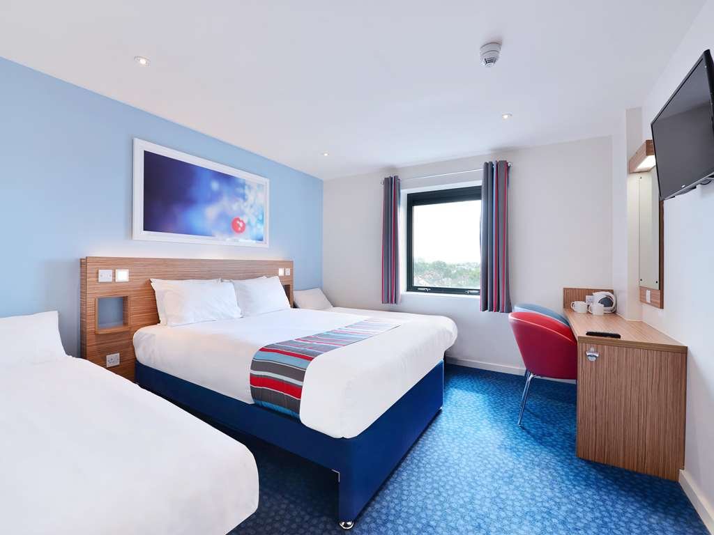 Фото Travelodge London Finchley