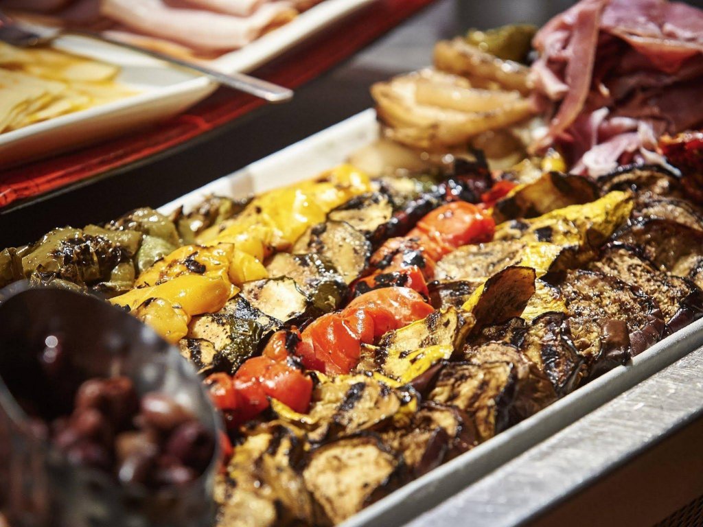 Фото Delta Hotels Toronto Mississauga