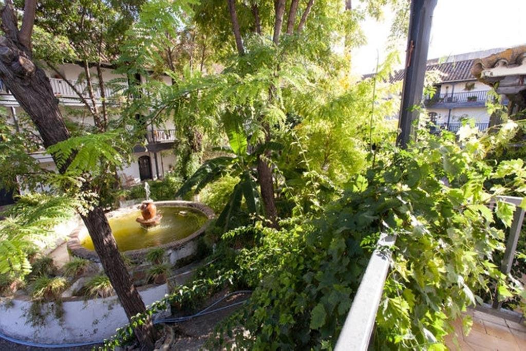 Фото Apartamentos Corral del Conde