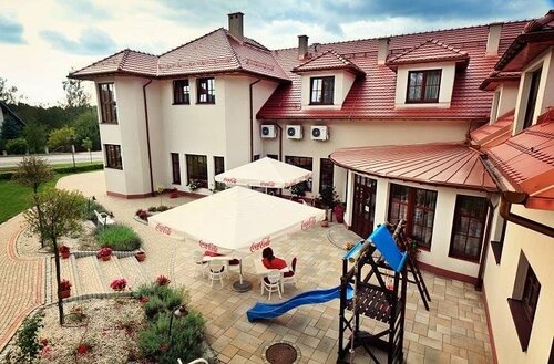 Гостиница Hotel Dudek в Свентокшиском воеводстве