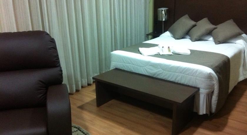 Фото San Diego Suítes Taubaté