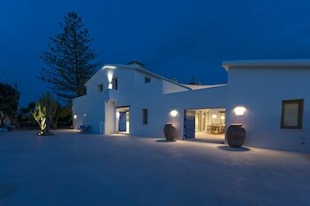 Гостиница Boho Suites Denia в Дении