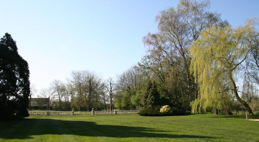 Фото Fallowfields Country House Hotel