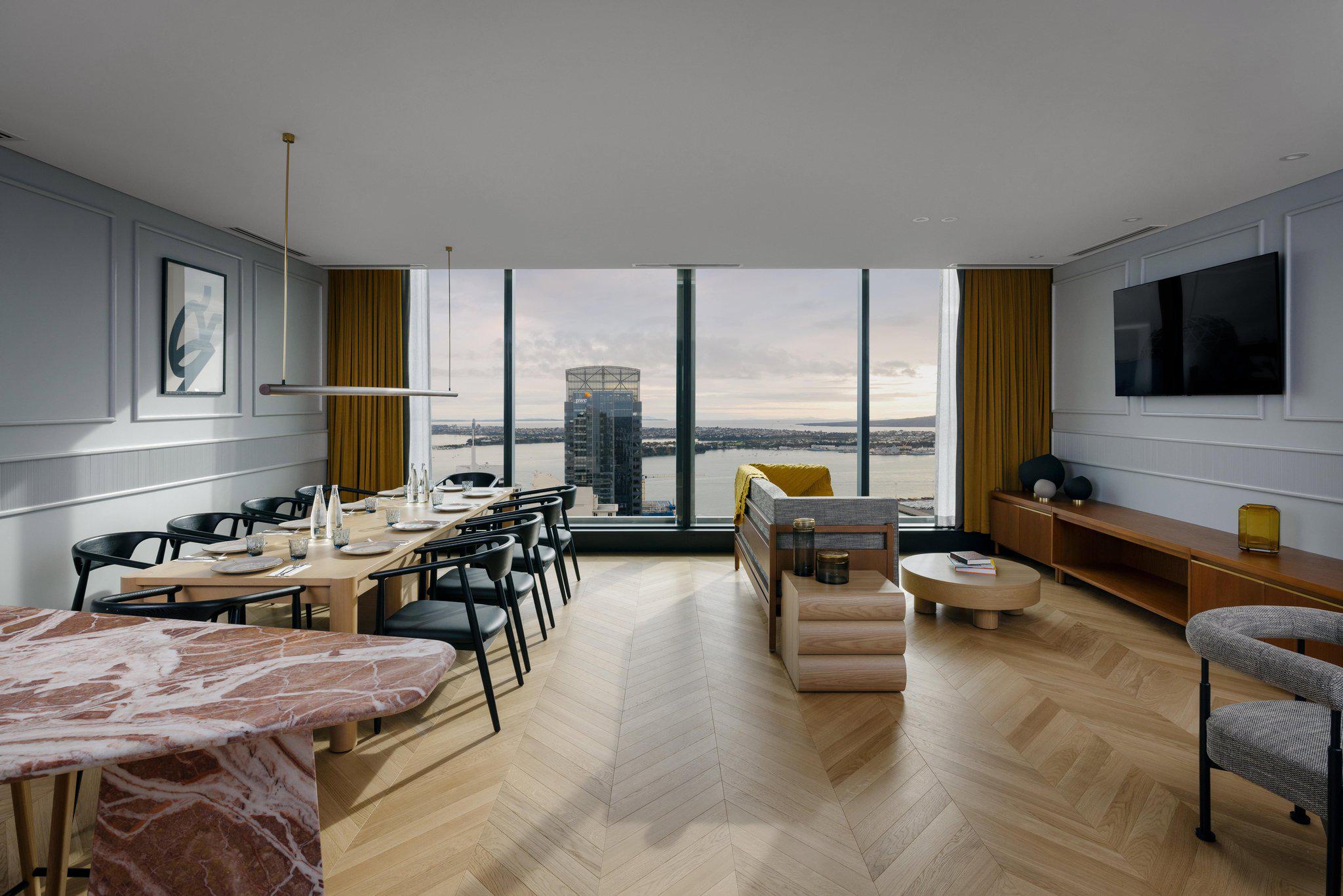 Фото Voco Auckland City Centre, an IHG Hotel