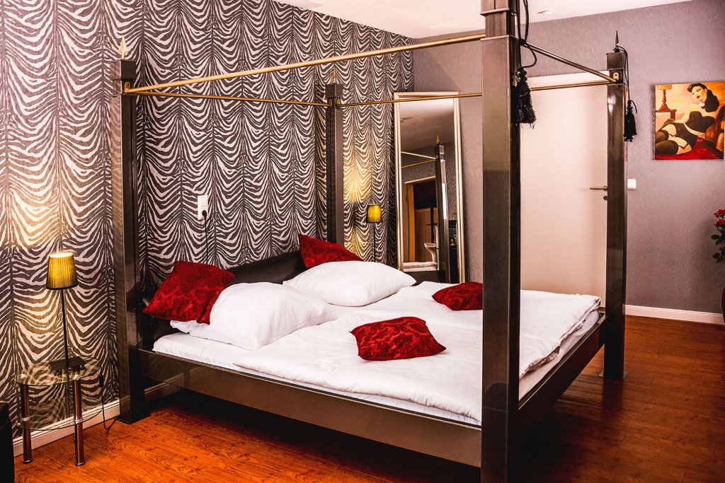 Фото Hotel SleepInn Volkspark - Adult Only