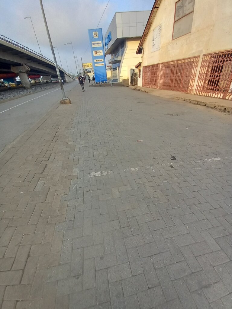 Car dealership Delta Automobile, Accra, photo