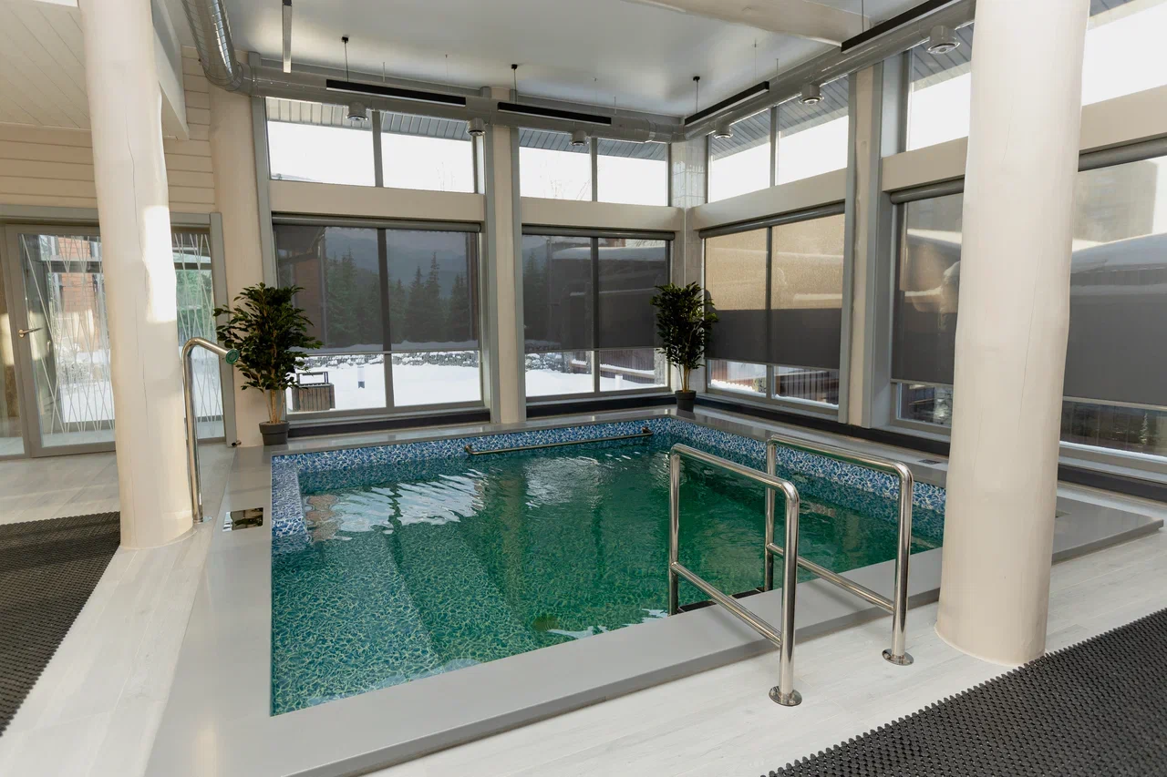 Фото Светлый