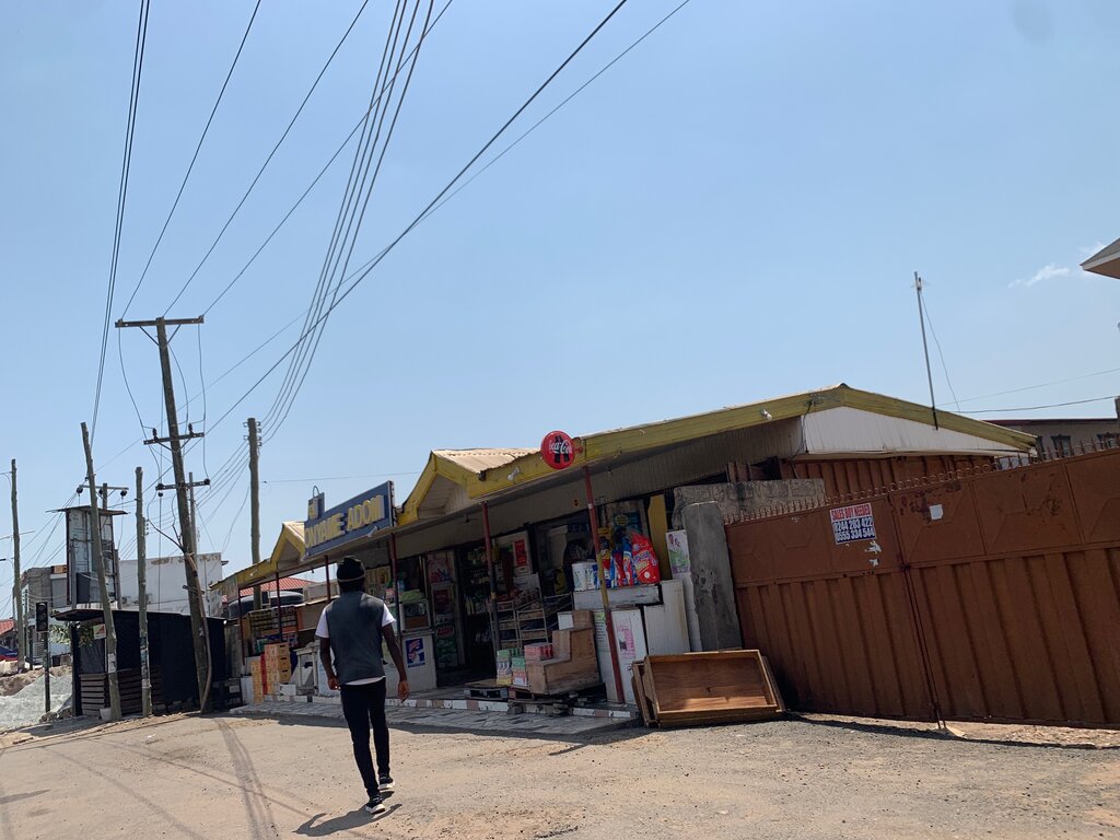 Grocery Onyame Adom Store, Accra, photo