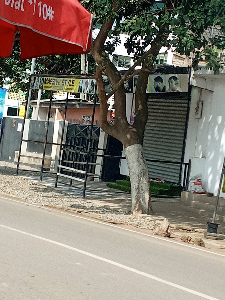 Beauty salon Massive Style Unisex, Accra, photo
