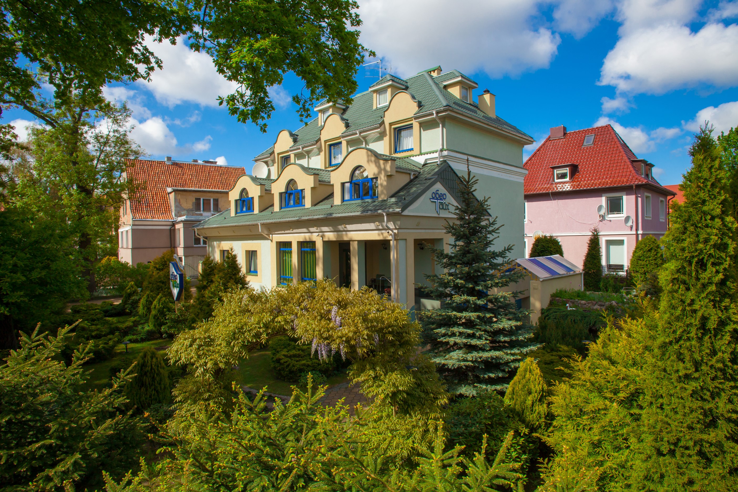 Фото отеля 2