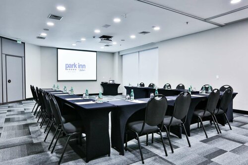 Гостиница Park Inn by Radisson Berrini