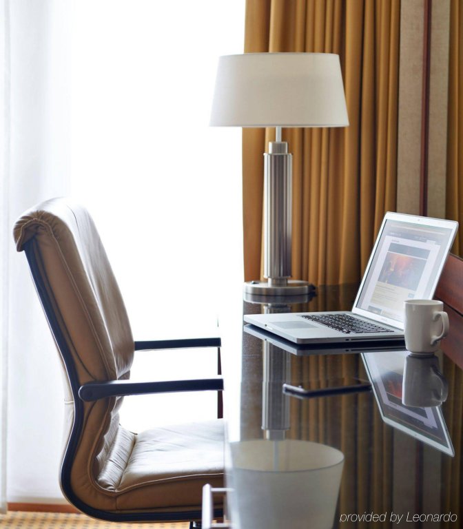 Фото Ghent Marriott Hotel