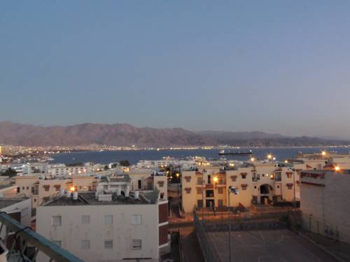 Фото Lev Eilat Suites