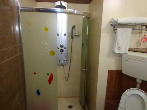 Фото Revels Plum Hotel