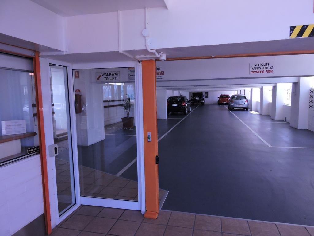 Фото Suntower Holiday Apartments