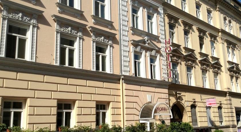 Фото Wolf Dietrich