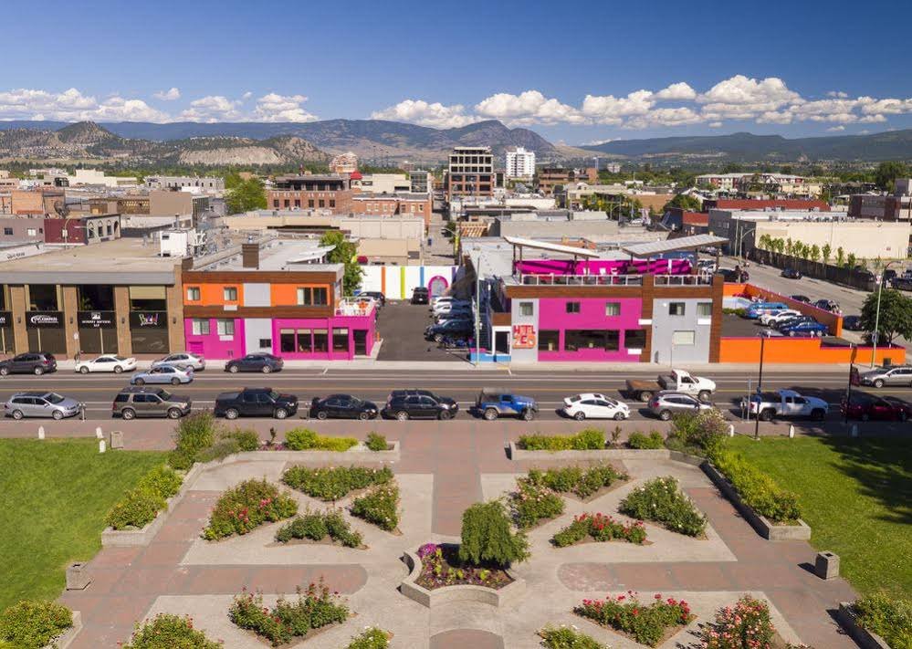 Фото Hotel Zed Kelowna