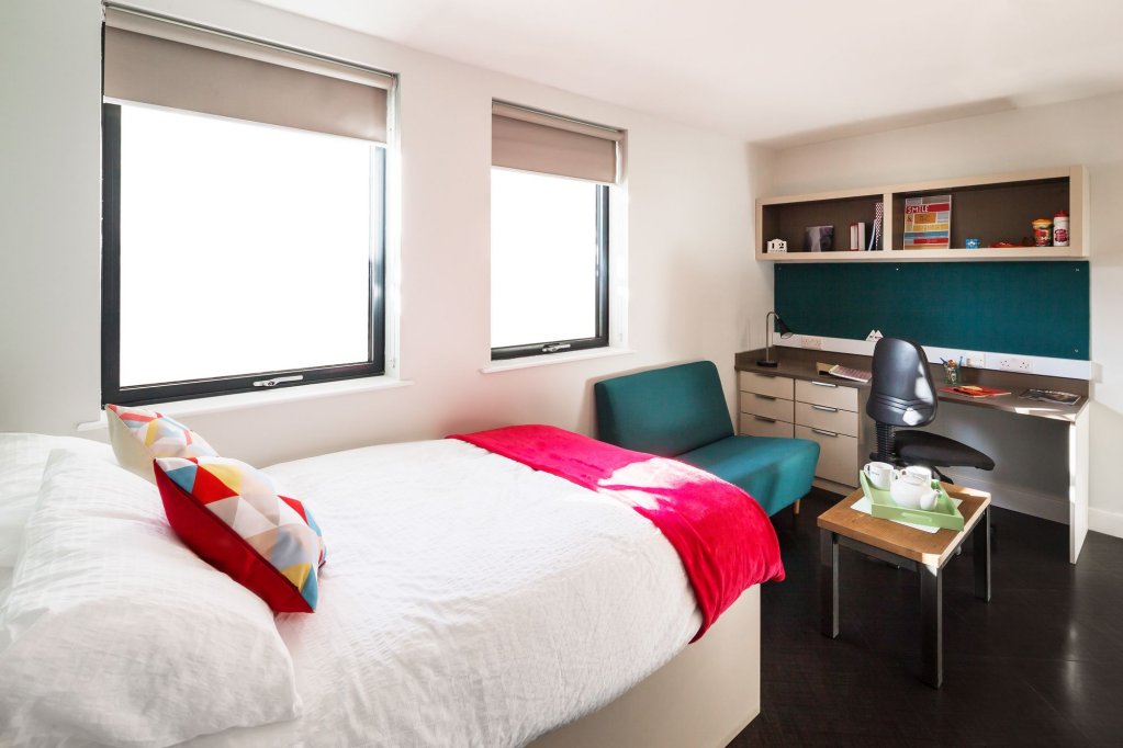 Фото Pure CityStay Twerton Mill