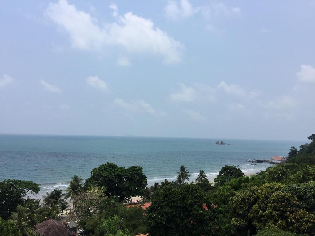 Фото Mae Pim Resort Hotel