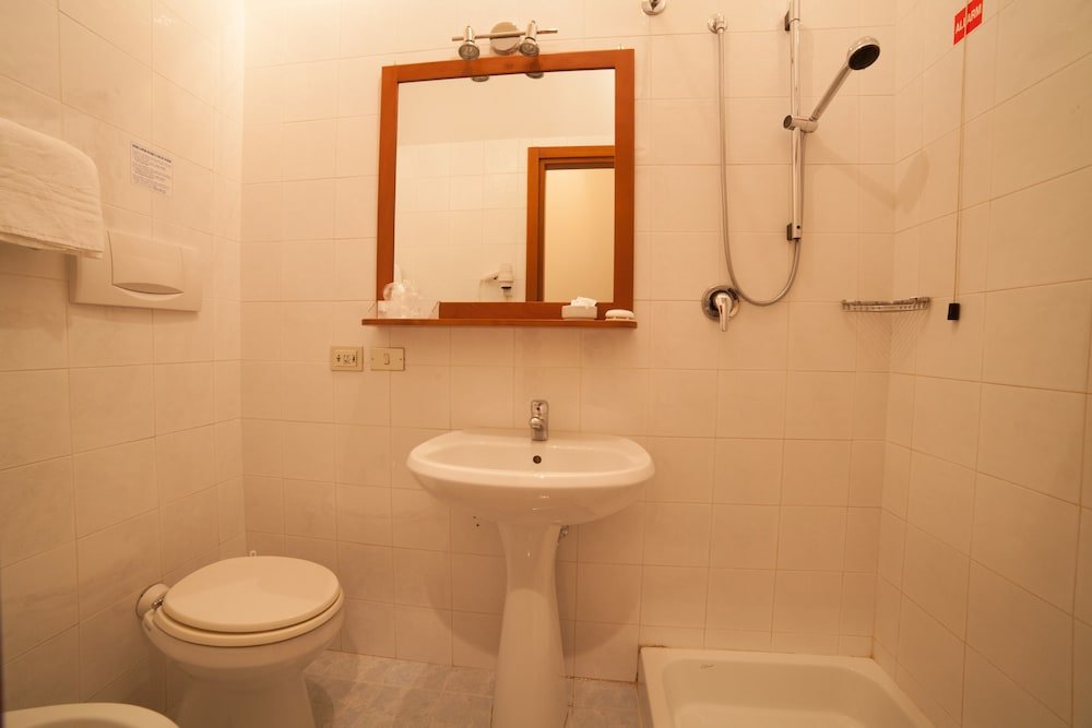 Фото Albergo Miralago