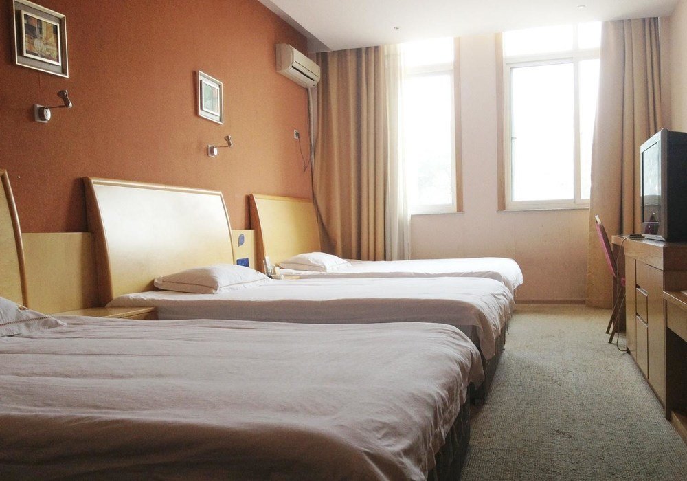 Фото Jinhai Holiday Hotel