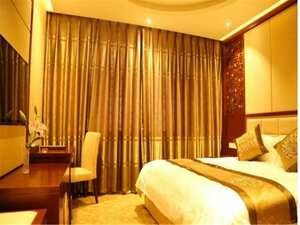 Magnotel Business Harbin Railway Station Qiulin Museum Metro Station (Heilongjiang Province, Harbin, Guogeli Street), hotel